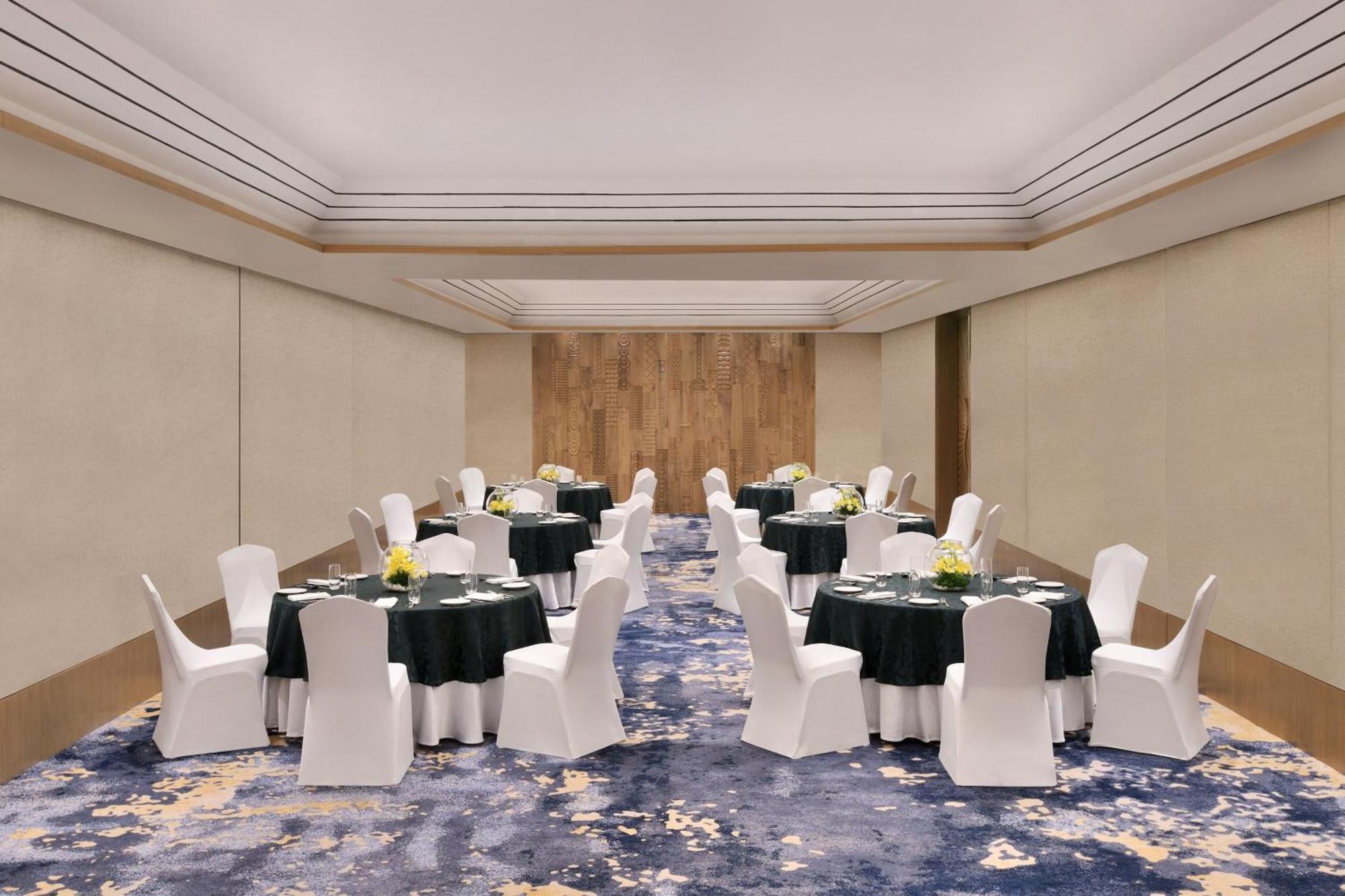 Port Muziris, A Tribute Portfolio Hotel By Marriott Kochi Exterior photo
